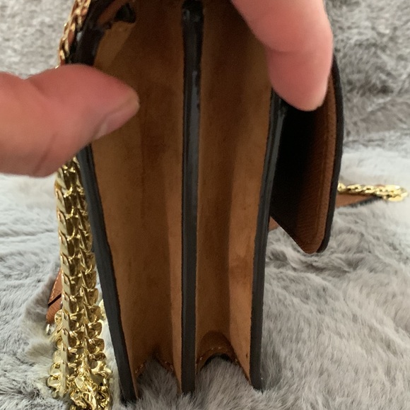 KARL LAGERFELD LEATHER SLING BAG - Picture 11 of 12